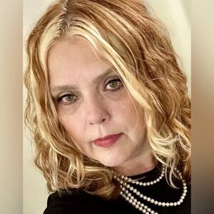 Meet your Posher, Kari